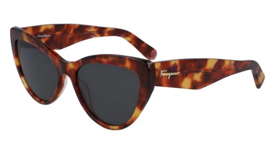 Salvatore Ferragamo SF930S Sunglasses - view 3